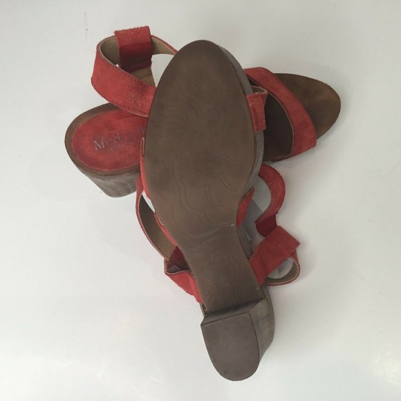 Bella Moda Womens Red Suede Block Ankel Strap - Picture 7 of 7